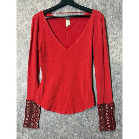 NWOT We The Free Art School Cuffed Long Sleeve Red Size Large - Picture 2 of 7